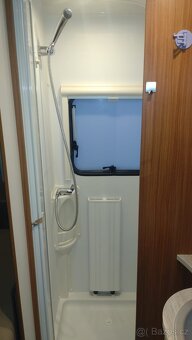 Prodám Karavan Adria Adora 613HT Klimatizace + předstan - 15