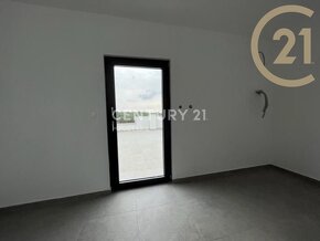 Prodej bytu 4+kk (95 m2) s balkonem a privátní střešní teras - 15