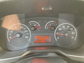 Fiat Qubo Fiorino Active 1.4i + CNG 57kW Klima ČR DPH 1.maj. - 15