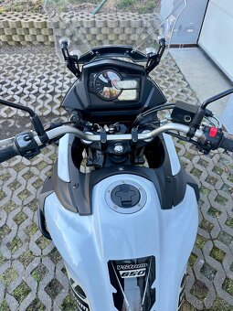 Suzuki dl 650 vstrom - 15