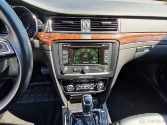 Škoda Superb 2 combi 2,0 TDI facelift , navi, xenony - 15