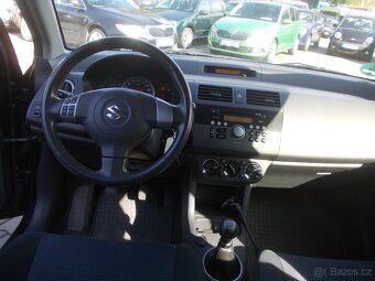 Suzuki Swift, 1.3i 4x4 KLIMA,VYHŘ. SEDAČKY - 15