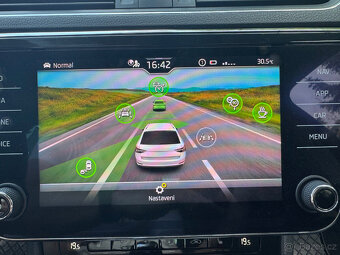 SUPERB 2.0TDI 110kW DSG STYLE+ ACC NAVI LED KAMERA ČR DPH - 15