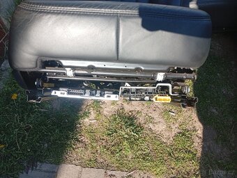 MERCEDES BENZ ML W164 SEDAČKY KOŽENÉ VYHŘÍVANÉ PĚKNÉ - 15