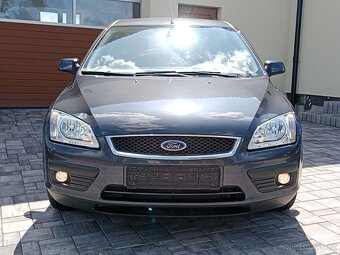 Ford Focus 1,6i 74Kw r.v.8/2006 najeto 119000Km Výbava Ghia - 15
