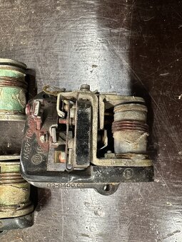 Predám regulátor napatí k zapalovani JAWA ČZ 175 250 350 - 15