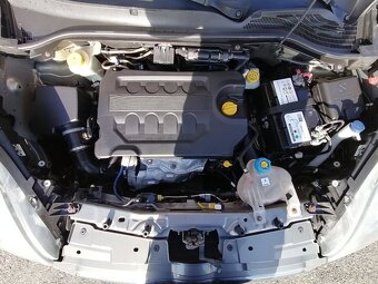 Opel Combo 1.6CDTi 77kw 5 míst - 15