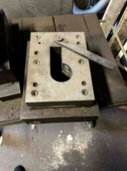 Excentrický lis LE 400 z roku 1963 - 15