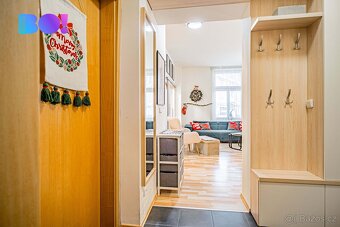 Stylové 3+kk po rekonstrukci v historické budově – Slezská O - 15