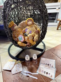 Realistická Reborn dvojčátka s příslušenstvím - 15