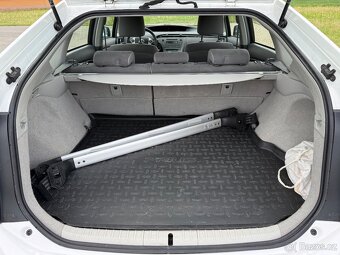 TOYOTA PRIUS 1.8 HYBRID //2011 147.800 KM 1.MAJITEL SERVISKA - 15