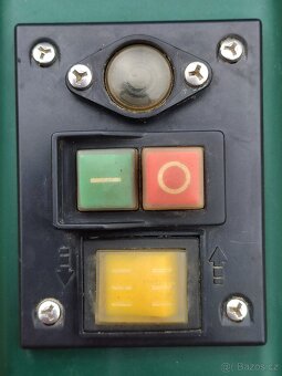 Elektrická BEZHLUKOVÁ řezačka  drtič štěpkovač - 15