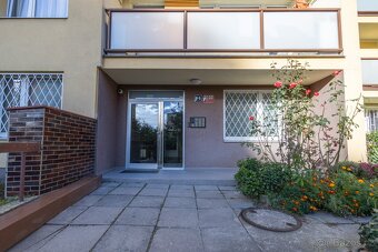 Pronájem bytu 4+1 72 m² Aubrechotvé, Praha - 15