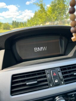 BMW e60 2.5 benzín 141kw - 15