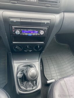 ŠKODA OCTAVIA 1,6Combi TOUR,tažné,1.majitel,koupeno v ČR - 15