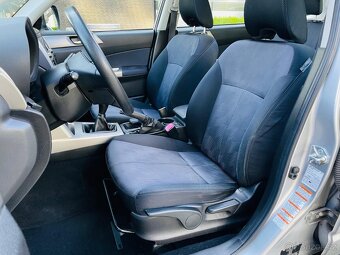 Subaru Forester 2.0i 4x4 MANUÁL VÝHŘEV SENZORY TAŽNÉ SERVISK - 15