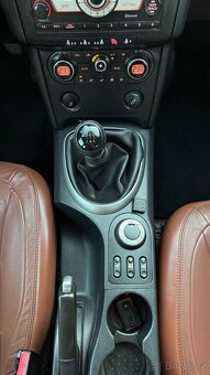 Nissan Qashqai 2.0i 16V LPG 4x4,kup ČR,serviska,MAX výbava - 15