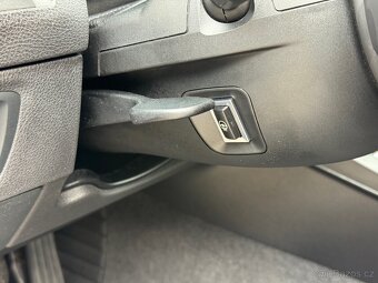 BMW F20 LCI 118i Sport line,100kw , 7/2017, tažné - 15