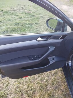 Wolkswagen Passat b8 FACELIFT 2.0 TDI dsg 110KW - 15