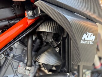 KTM 1290 Super Duke R Carbon - 15