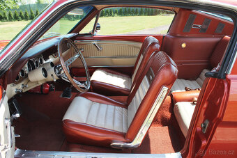 1966 Ford Mustang Fastback 289 V8, manuál, perfektní stav - 15