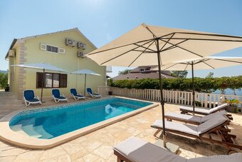 Dovolená v luxusních apartmánech po celém pobřeží Chorvatska - 15
