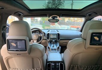 Porsche Cayenne Turbo 4.8 V8 580ps - 15