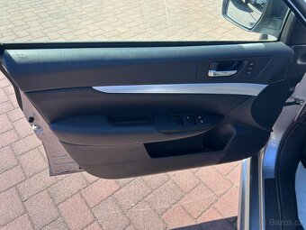 Subaru Outback 2.5 Aut.4WD/kuze/sibr/navi/kamera/zaves/1maji - 15