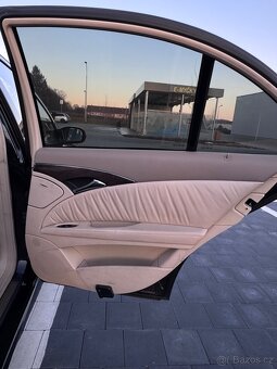 Mercedes W211 E320 Avantgarde - 15