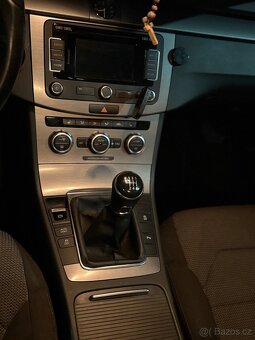 Auto Volkswagen passat B7 - 15