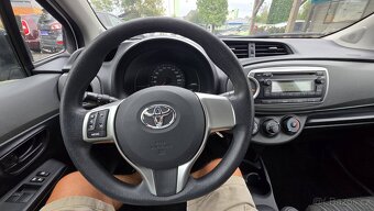 TOYOTA YARIS 1.0VVT-i  1MAJITEL - 15