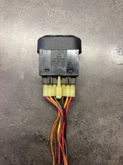 Ovladače výhřevu sedadel - 15