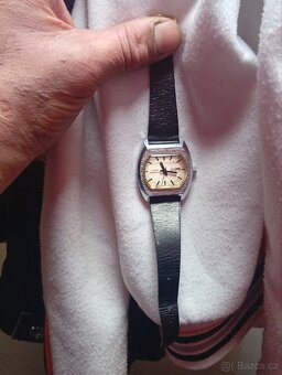 Mechanické hodinky RUHLA - 15