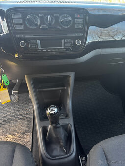 Volkswagen up 1.0MPi 44kW, Klima, Alu, Nová STK - 15