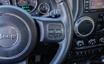 Jeep Wrangler 2.8 CRD Rubicon A/T, 147kW, A5. - 15