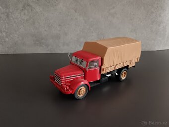 Kultovní náklaďáky 1:43 / 2 - 15