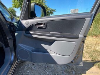 SUZUKI SX4 1.9 JTD 88kW 4x4 klimatizace ČR 1. majitel - 15