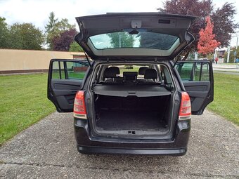 Opel zafira 1.6i turbo 110kw r.2010 stk 2026/10 - 15