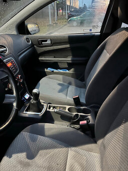 2007 Ford Focus mk2 1.6 benzín 74kW - 15
