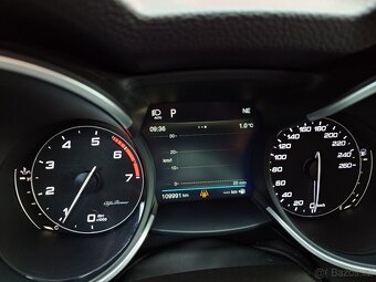 Alfa Romeo Stelvio 2.0 Turbo Q4 B-Tech 206kW - 15
