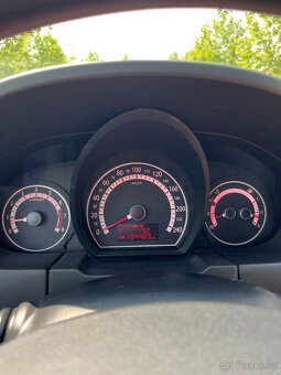 KIA CEED 1,4 CVVT COOL PLUS 73kw - červená metalíza - 15