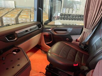 Scania R650 V8 6x4 / 886tkm / Full air - 15