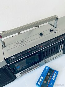 Radiomagnetofon JVC PC 30, rok 1985 - 15