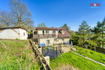 Prodej dvougeneračního rodinného domu, 140 m², Lojovice - 15