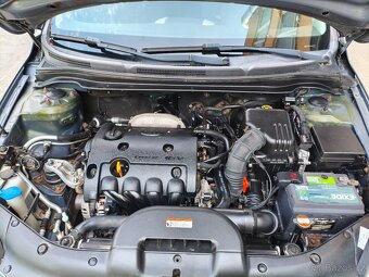 Prodám Kia Ceed 1.6 benzín,AUTOMAT  - 15