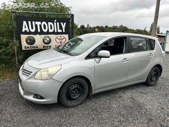 Toyota Avensis T27 kapota - 15