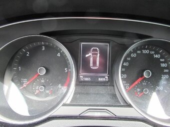 VW Passat B8 2.0TDI 110kW DSG R-line - 15