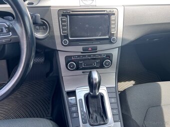 Volkswagen Passat Variant - 15