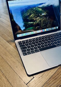 Apple MacBook Air M1 Space Gray CZ, 256GB, doplňky, záruka - 15