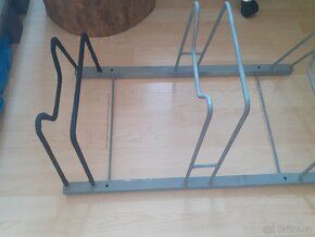 STOJAN NA 3 CYKLISTICKÁ KOLA - VÝROBA NA MÍRU.PŮ.CENA 8400,- - 15